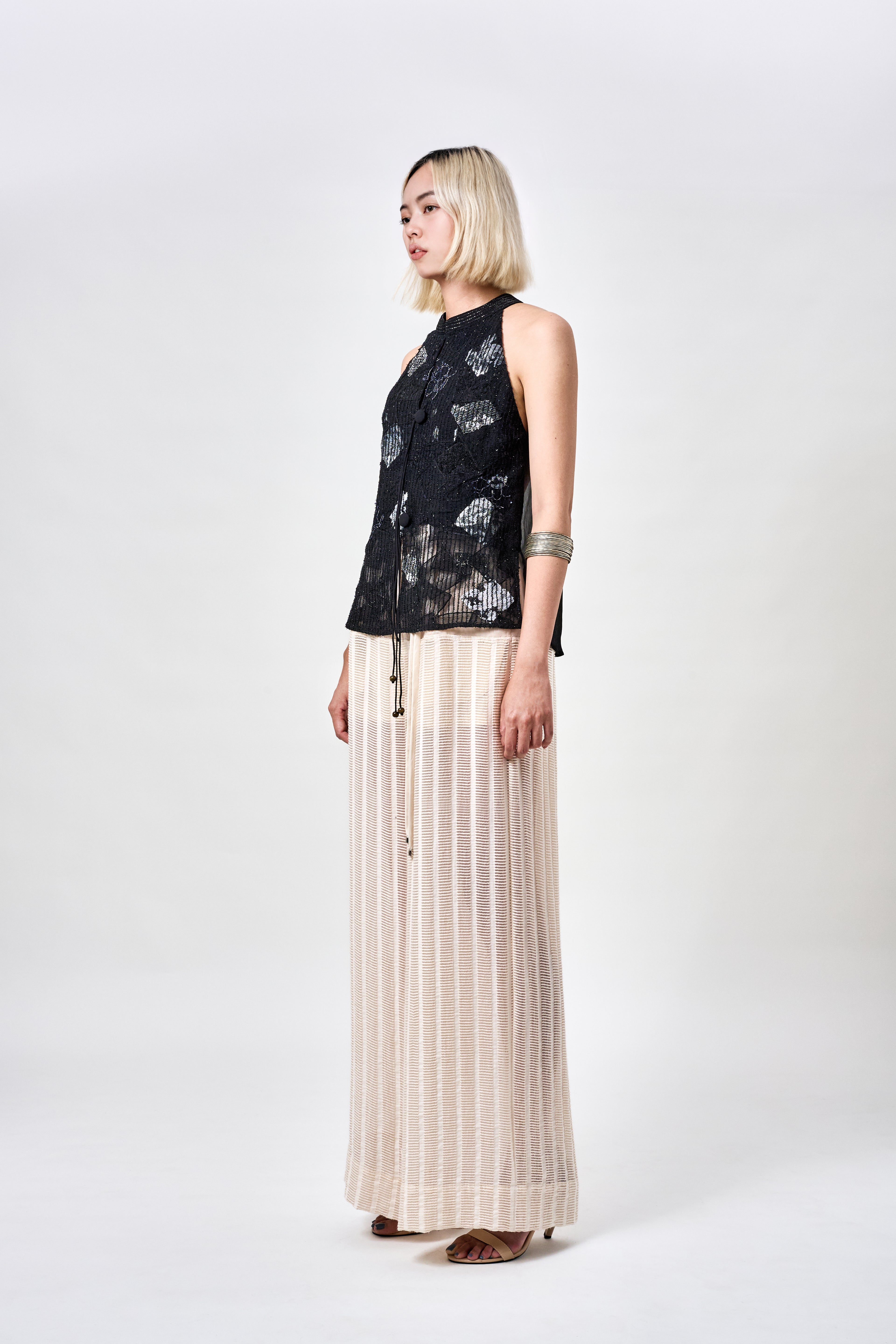 (PRE-ORDER) Handloom Halter Top