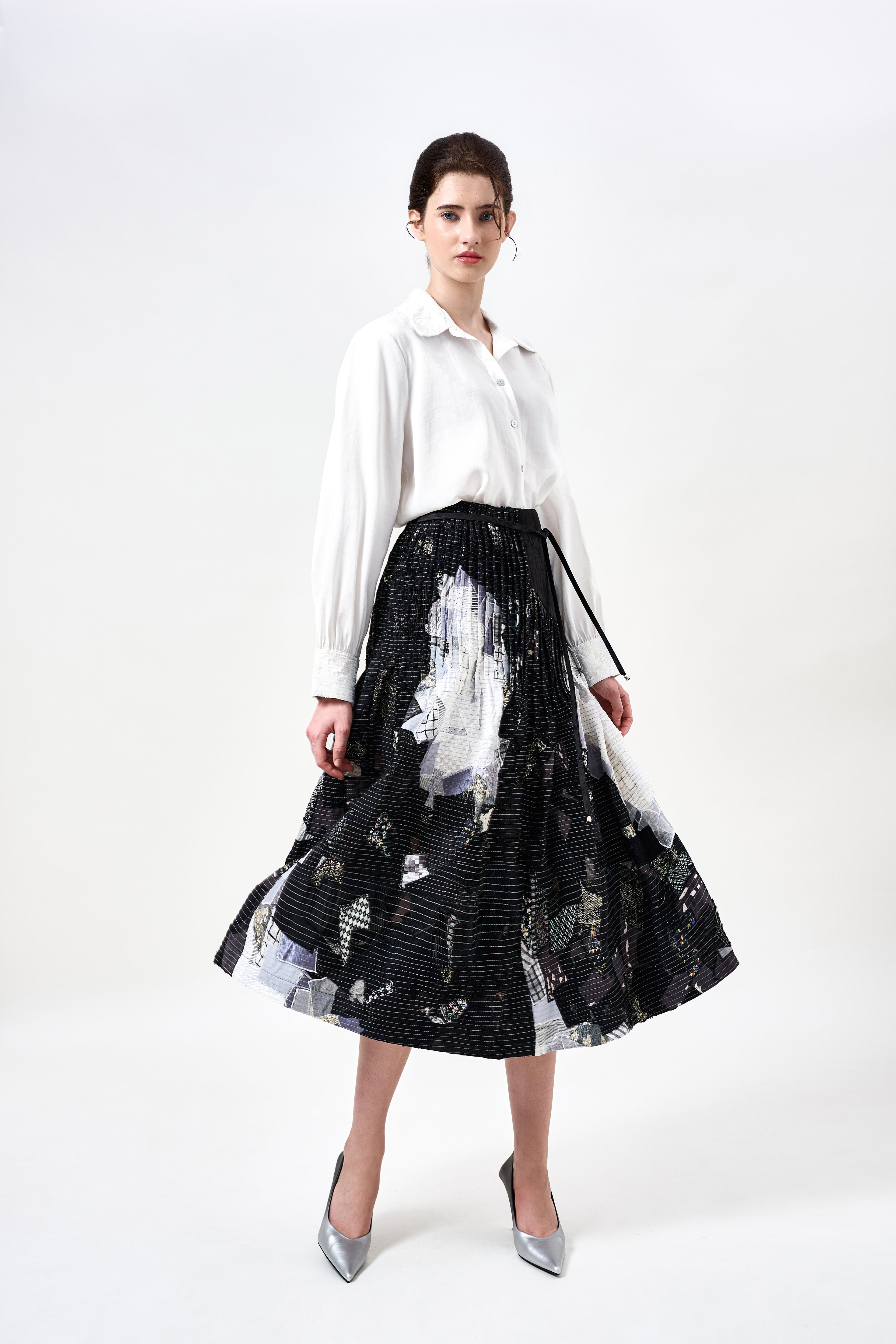 (PRE-ORDER) March Flower Midi Skirt