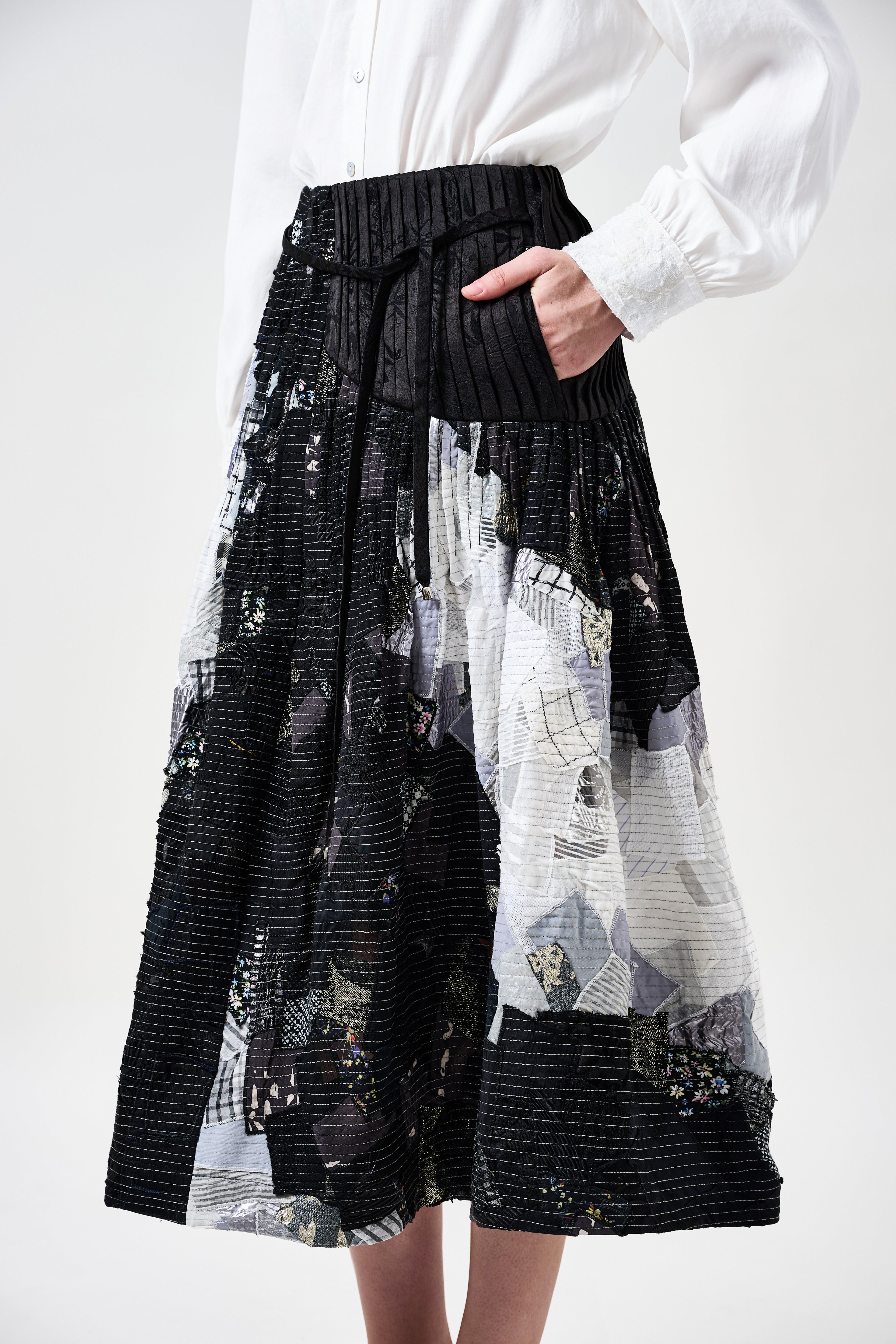 (PRE-ORDER) March Flower Midi Skirt